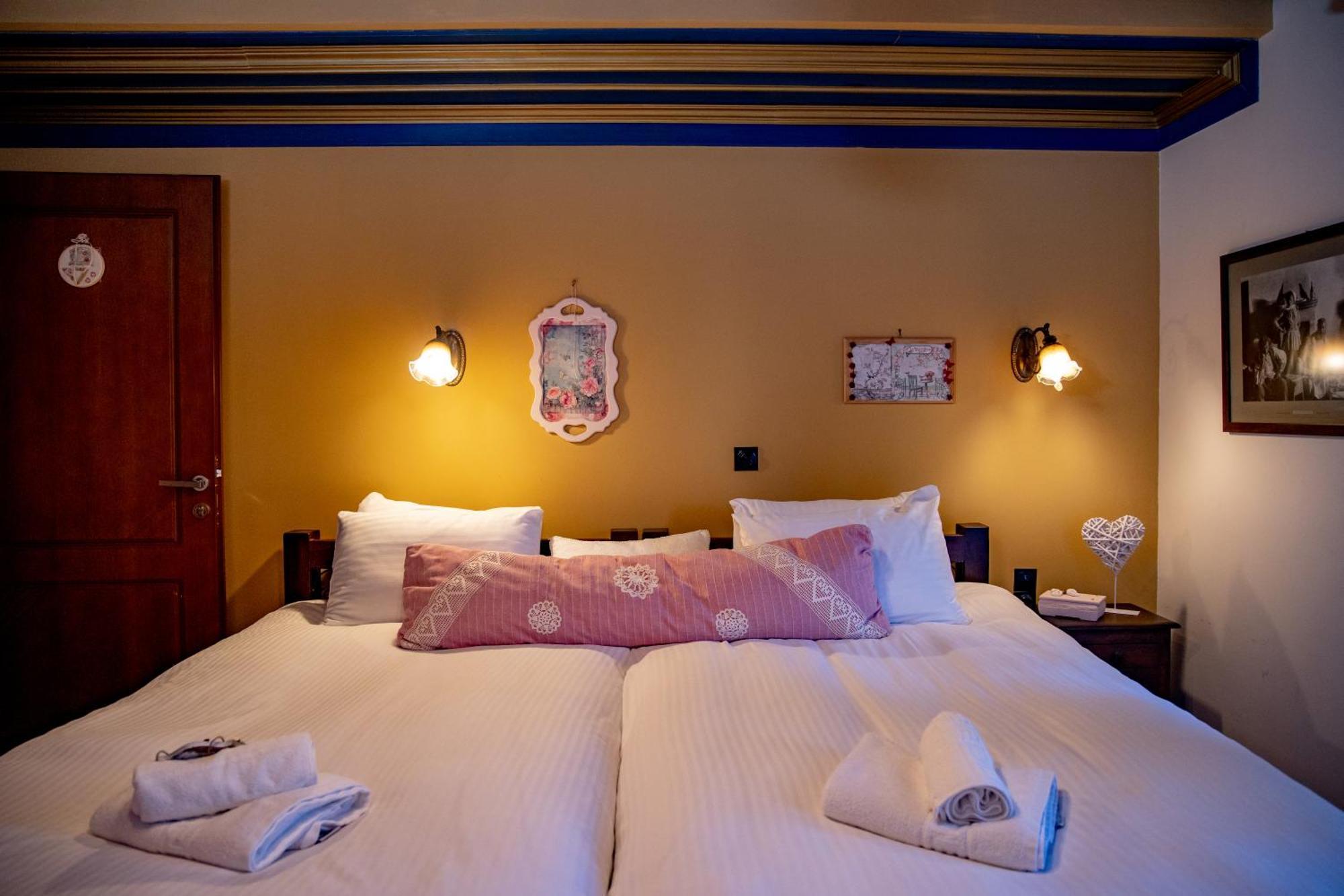 Arktouros Hotel Monodendri Bagian luar foto