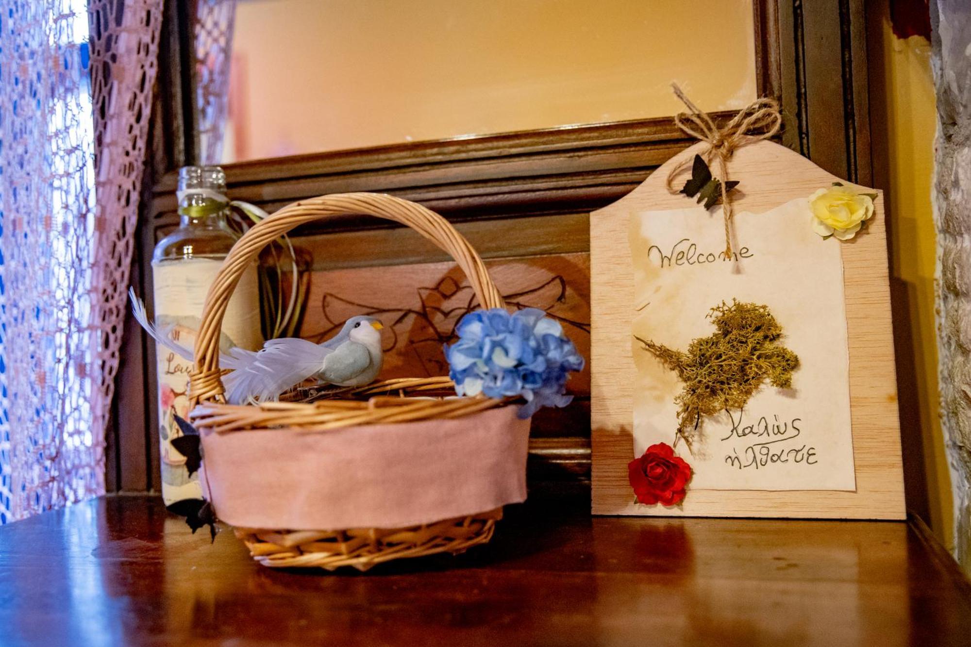 Arktouros Hotel Monodendri Bagian luar foto