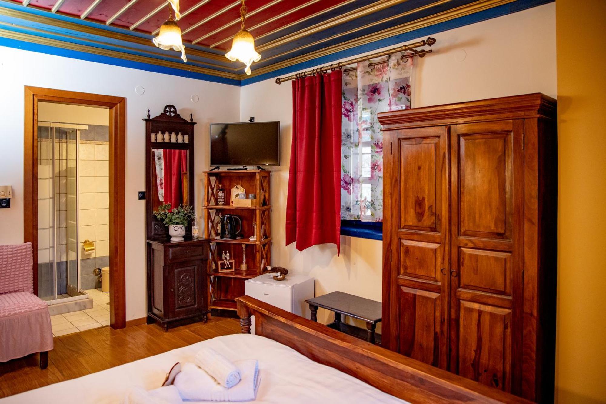 Arktouros Hotel Monodendri Bagian luar foto