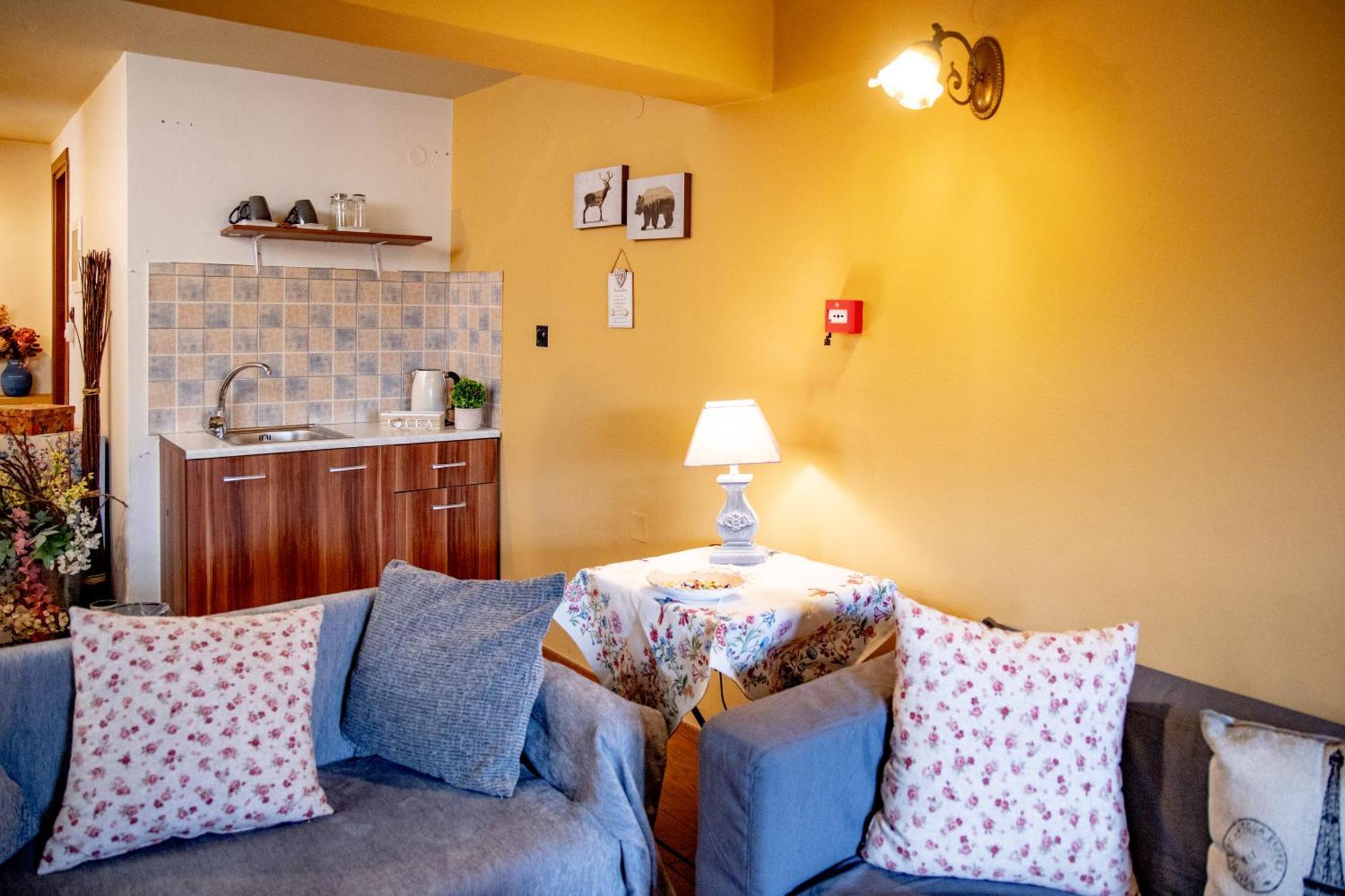 Arktouros Hotel Monodendri Bagian luar foto
