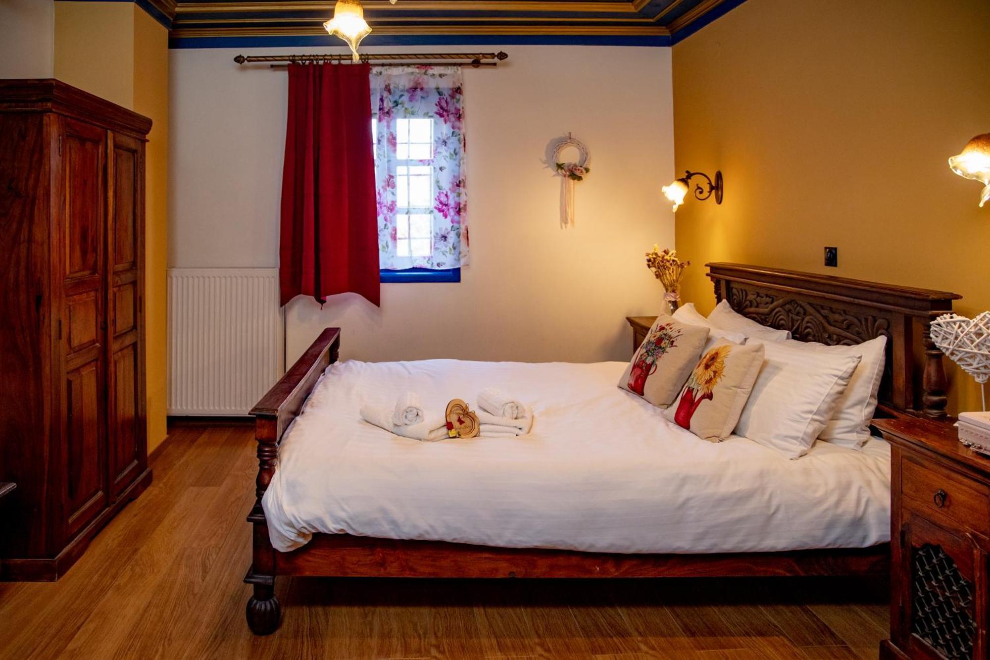 Arktouros Hotel Monodendri Bagian luar foto