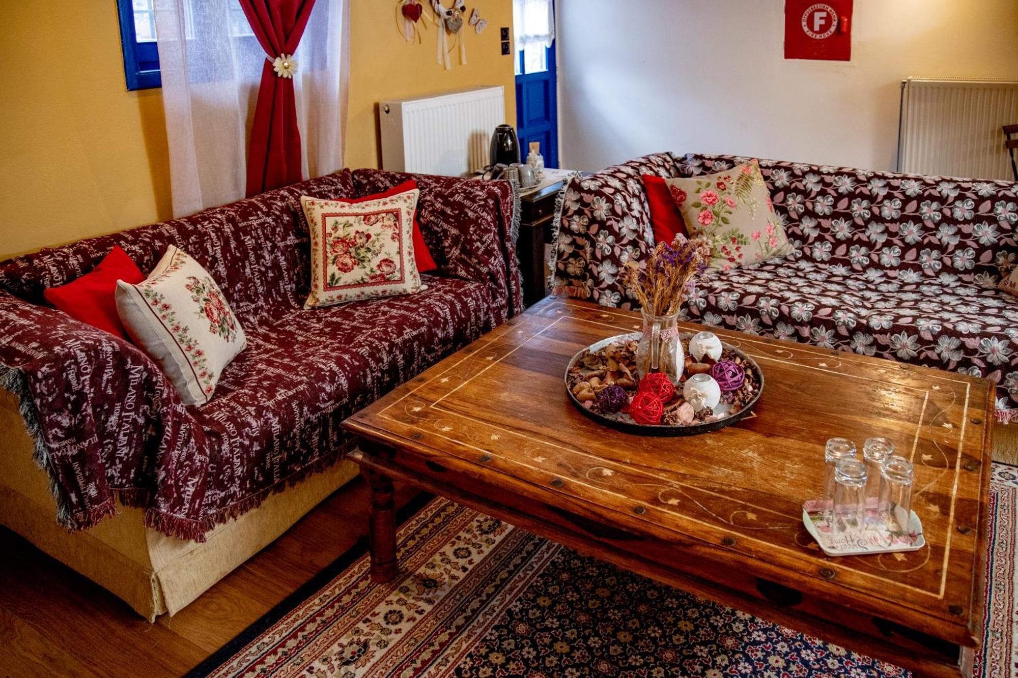 Arktouros Hotel Monodendri Bagian luar foto