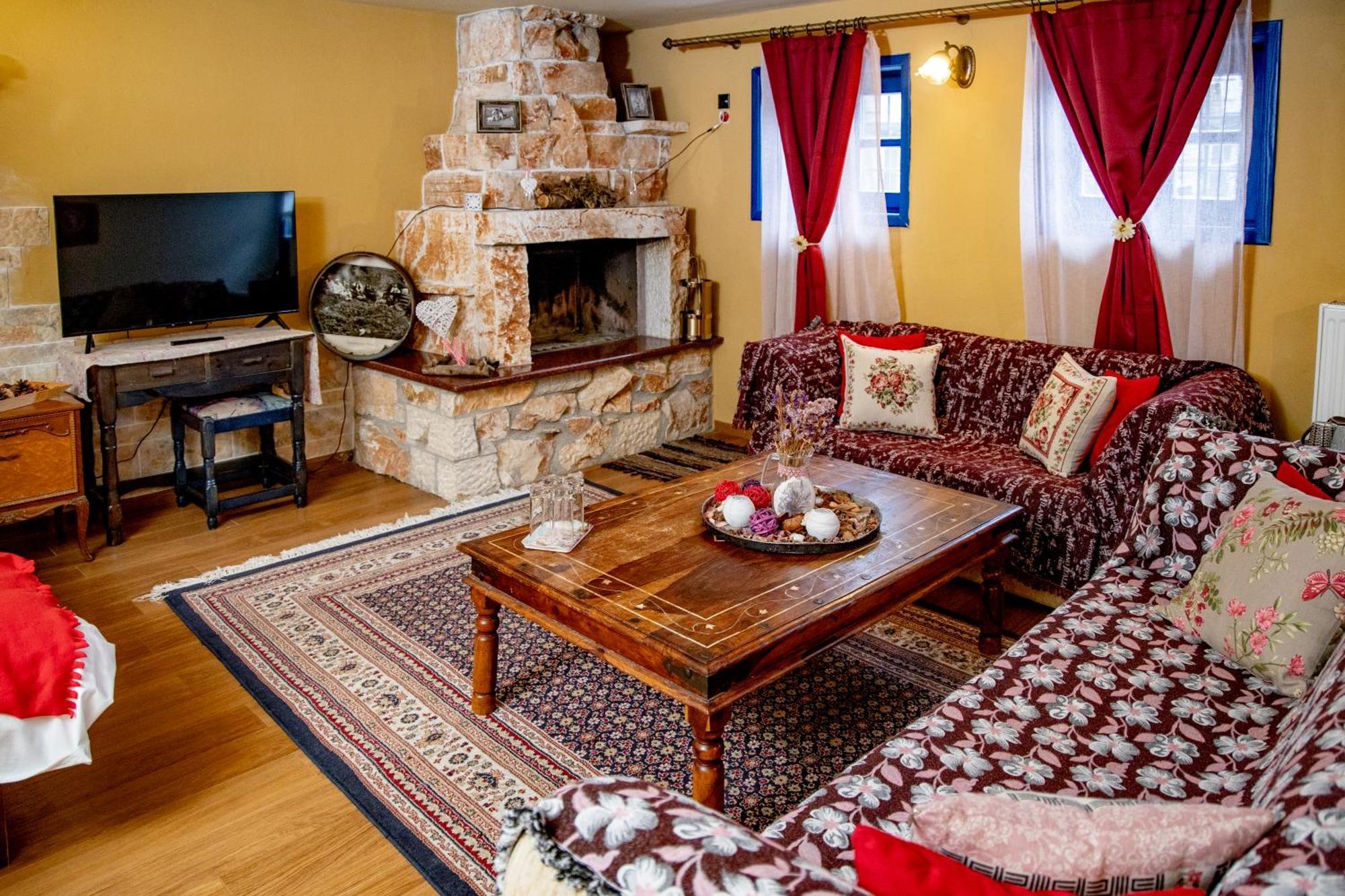 Arktouros Hotel Monodendri Bagian luar foto