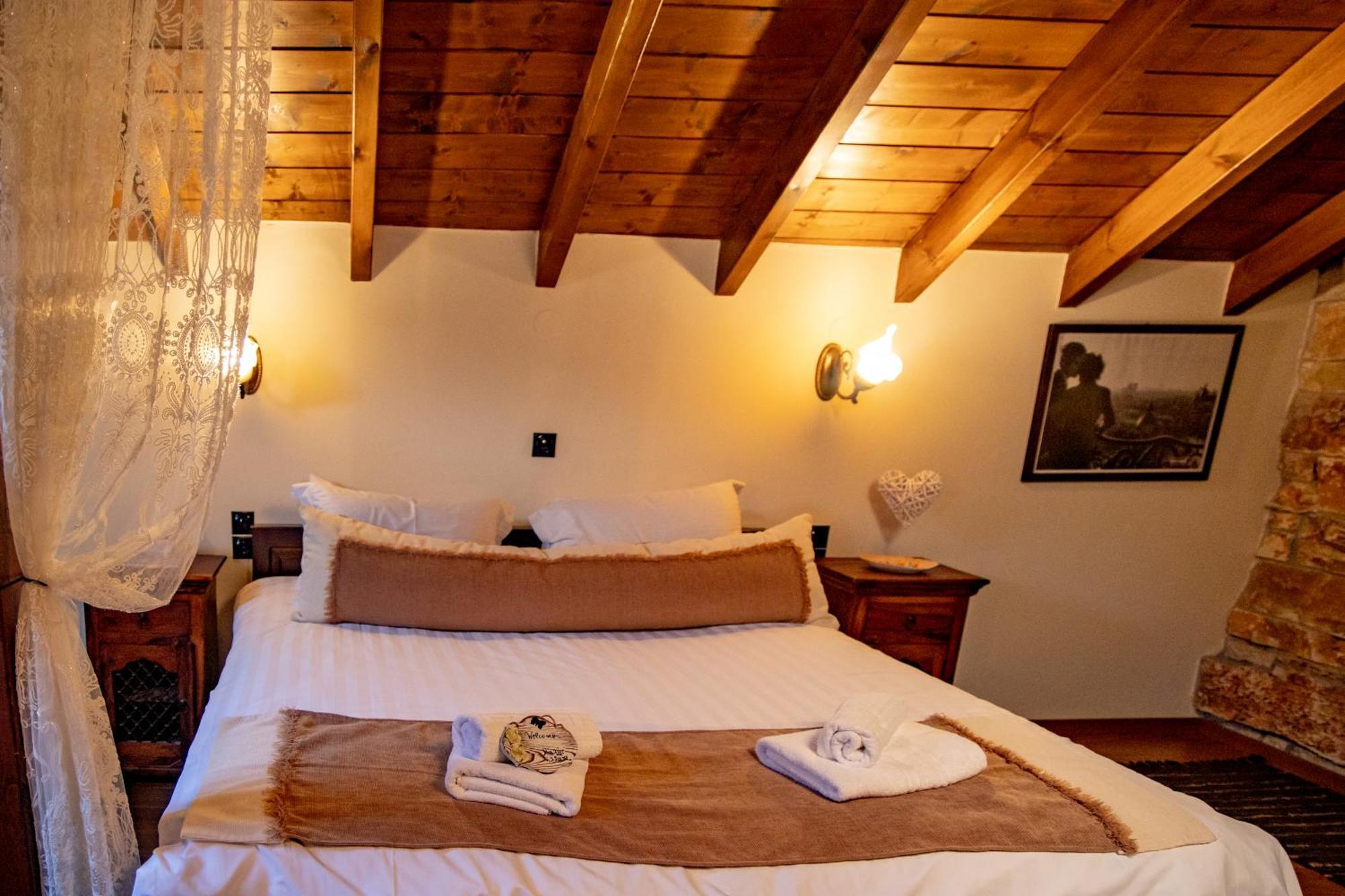 Arktouros Hotel Monodendri Bagian luar foto